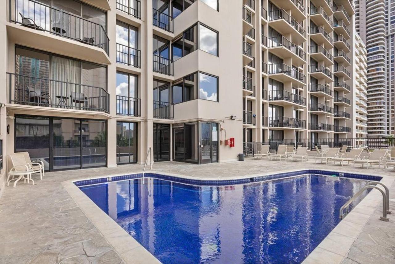 Вилла Incredible Location Free Parking In Waikiki Гонолулу Экстерьер фото